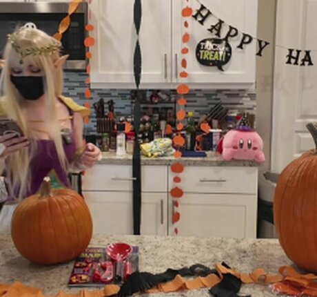 Harriet Barnes star hot images