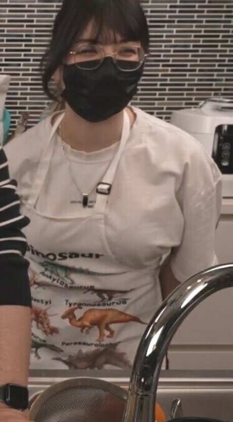 Harriet Barnes porn actress image