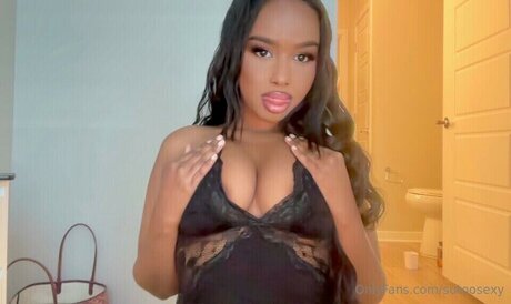 Suadd nude star pictures