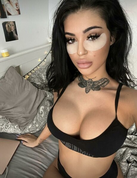 Bondrix model porn image