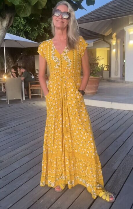 Tamzin Outhwaite beautiful model pictures