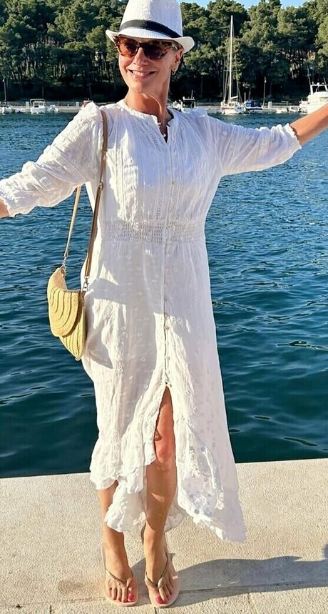 Tamzin Outhwaite Best Profile Photo