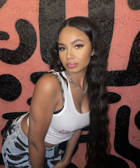 Brooklyn Queen pornstar nice image