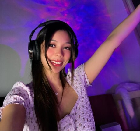 brunette nurse onlyfans sexy nudes pictures