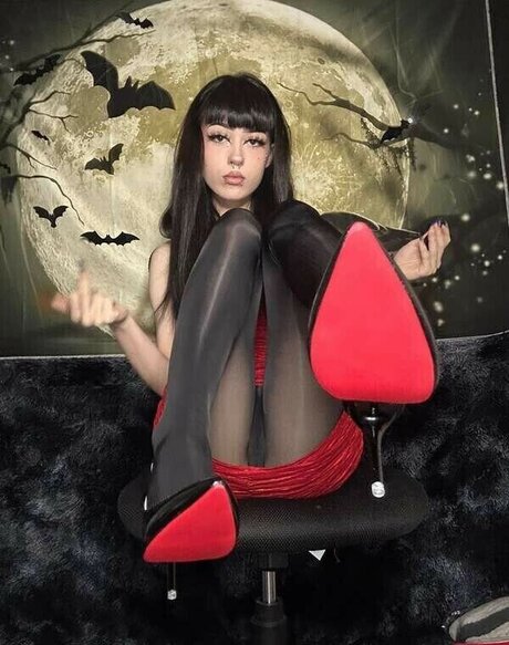 Madam Vampa sex pornstar gallery