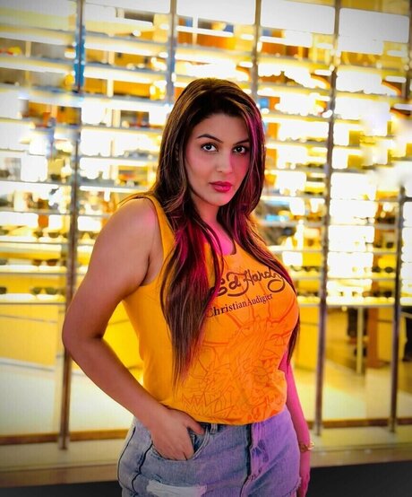 Yamini Malhotra nude actress photo