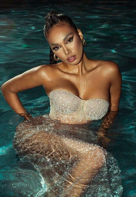 Priscila Valverde top model gallery