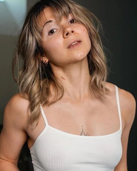 Juju Fitcats star high quality images