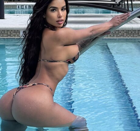 Maria Lu Go porn model images