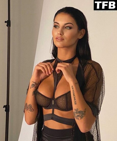 black cuckold onlyfans beautiful nude image