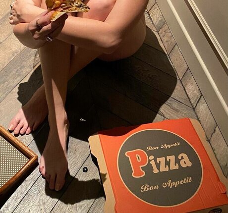 bodybuilder male onlyfans hot pictures