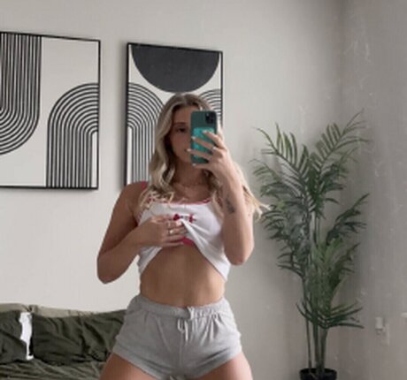 asian shemale onlyfans best galleries