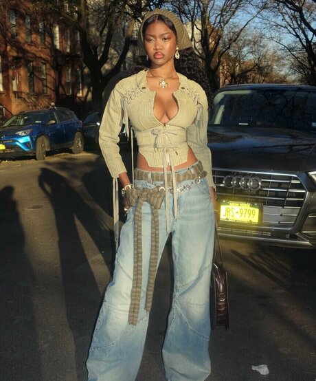 Sevahsevah model porn pic