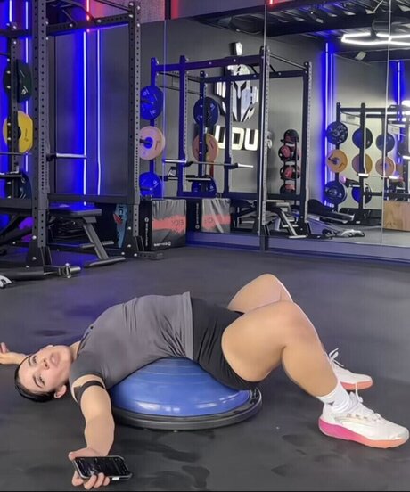 Alanalarana free actress pics