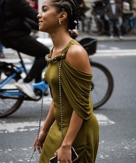 Lou Llobell exclusive model pics