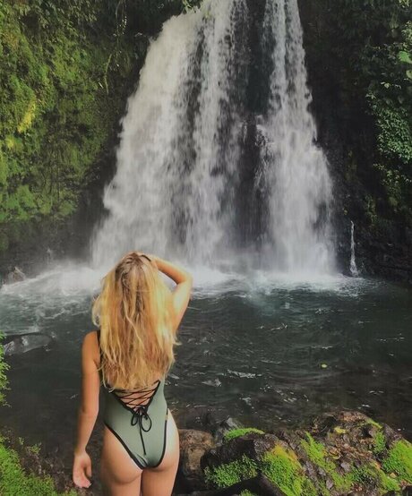 big ass onlyfans pretty picture