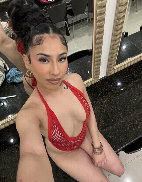 mirror onlyfans best picture