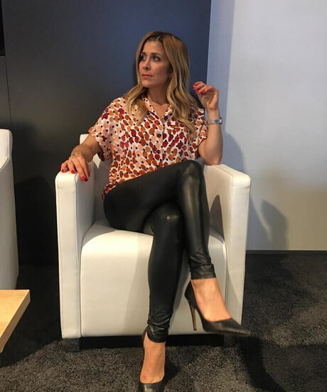 blonde trans onlyfans porno images