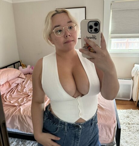 shemale outdoor onlyfans hot photos