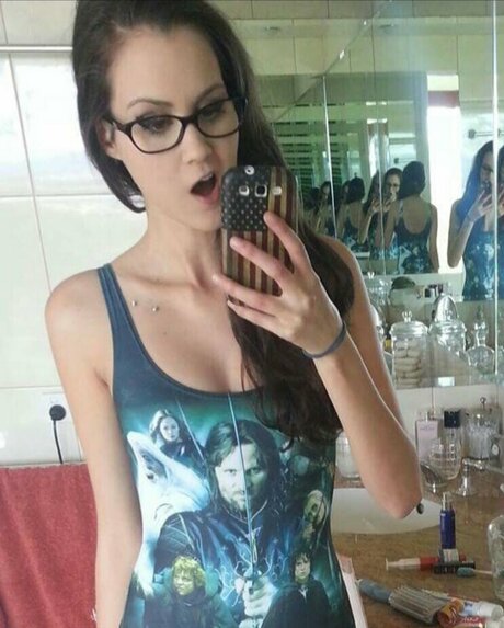 Sydney Watson nudes model galleries