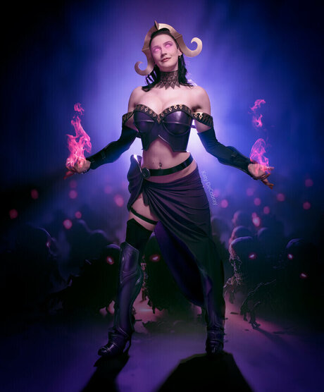 Katy DeCobray hd actress pics