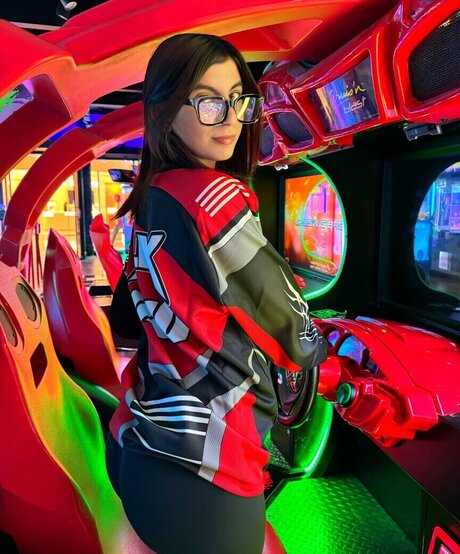 Taba Ardestani pretty star archive