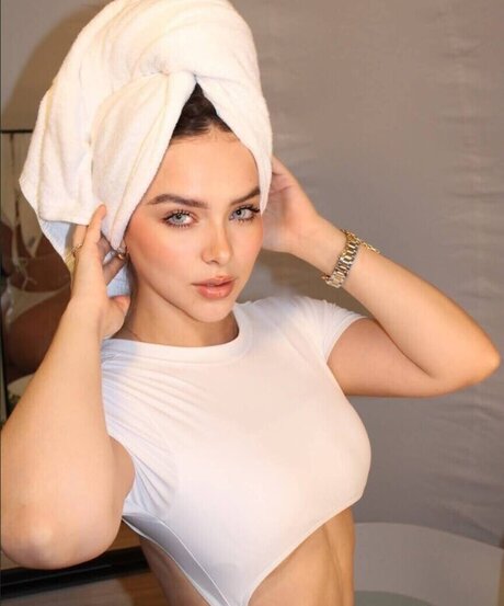 Sabrina Salvatierra nudes star pics