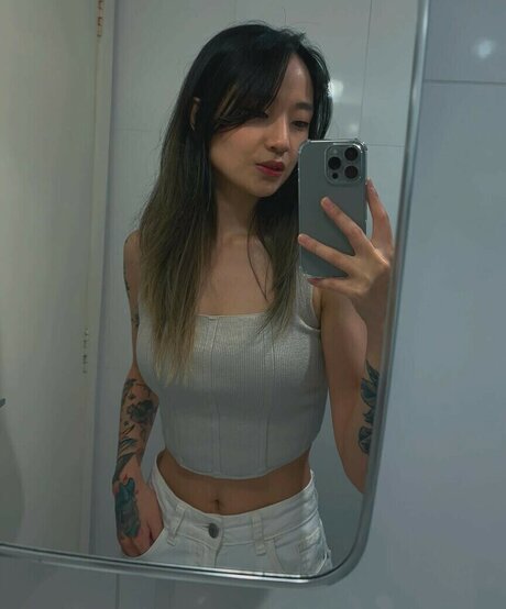 busty mom onlyfans best photos