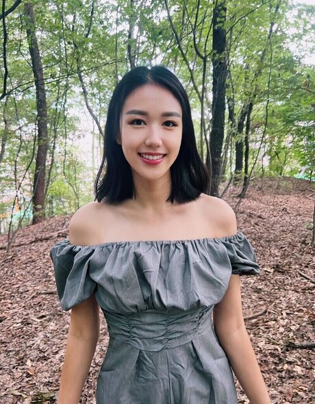 Thea Lee pornstar beautiful photos