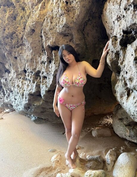 MeiMei Chan actress photos