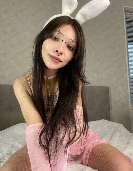 UrShadowAngel pretty model pics