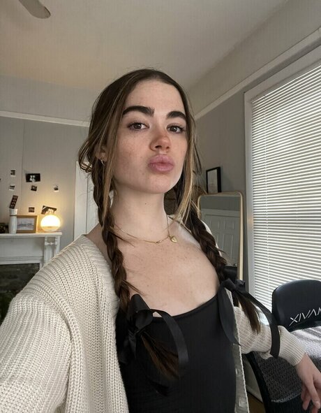 pink hair onlyfans perfect image