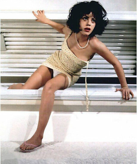 Fairuza Balk pretty model pics