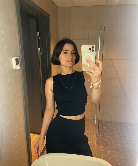 Mattiel Brown free pornstar galleries