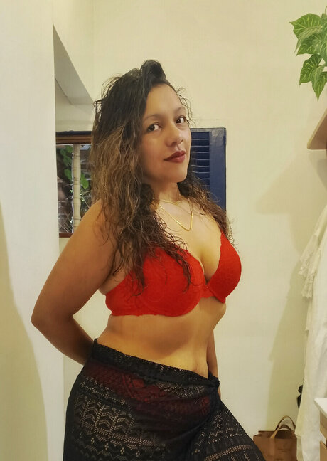 Yenny Ochoa G model free pic