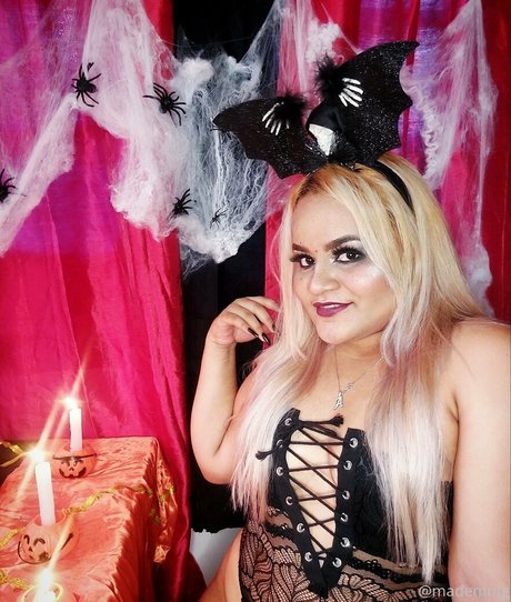 lesbian massage onlyfans pornos pictures