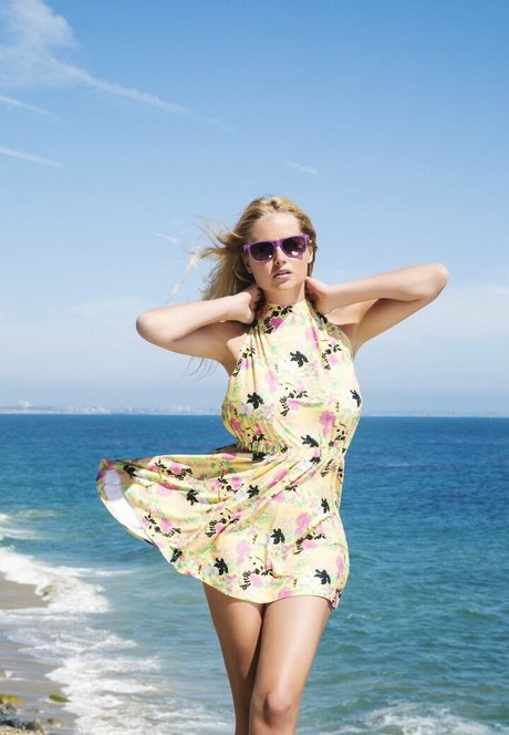 Genevieve Morton model perfect archive