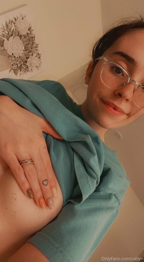 catlyn pornstar adult photo