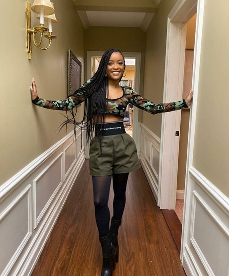 LaToya Tonodeo star nudes pic