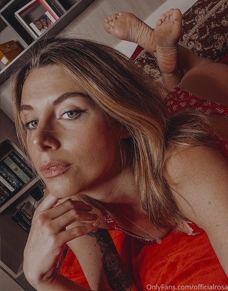 Officialrosa exclusive star image