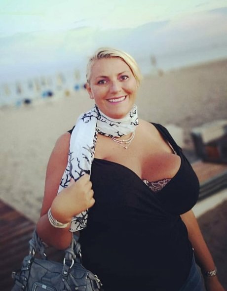 Laura Leonardi pornstar img