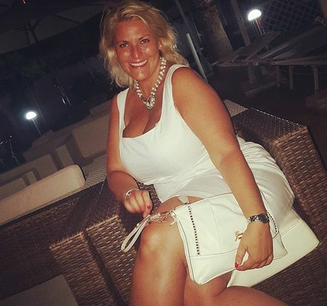 Laura Leonardi model adult pictures