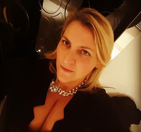 Laura Leonardi hd pornstar img