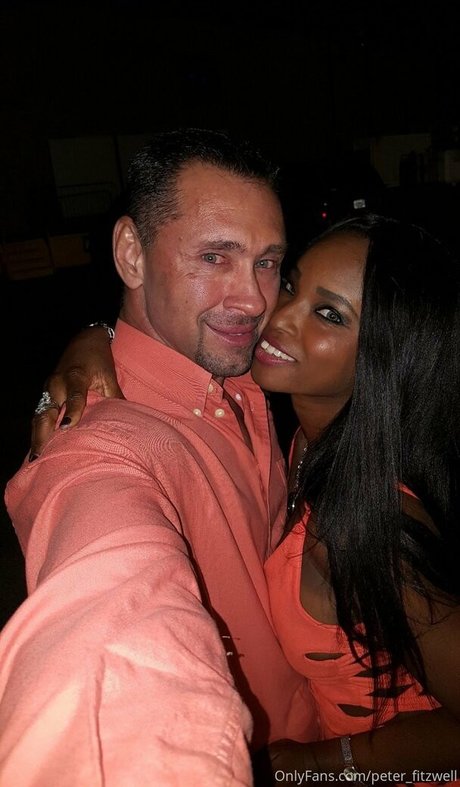 swinger couple model free images