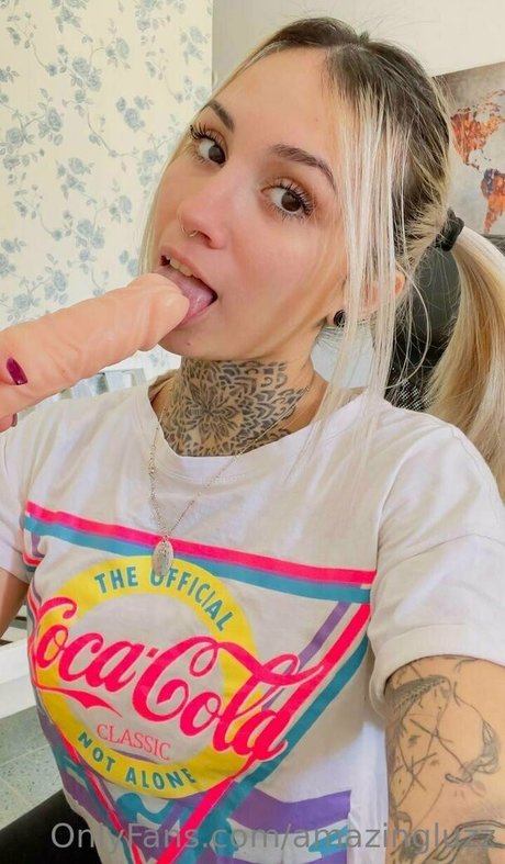 amazingluzz porn actress picture