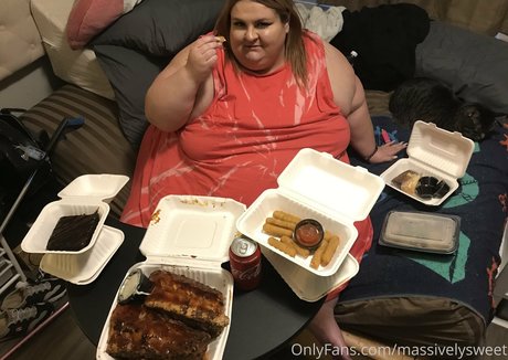 massivelysweet pornographic model picture