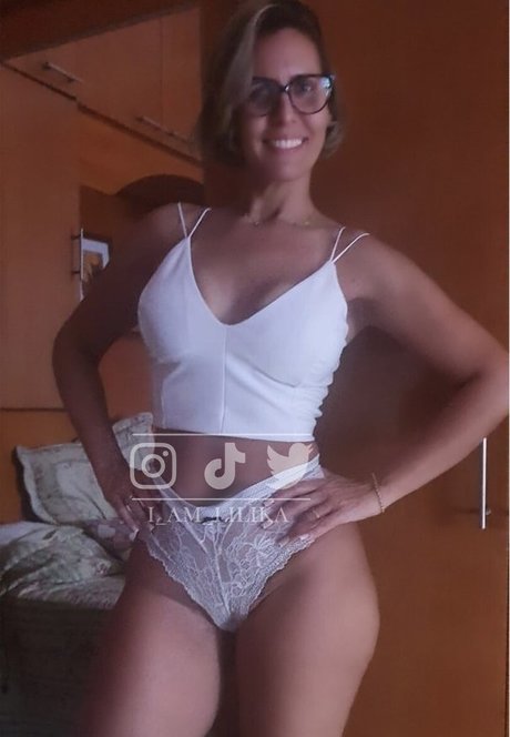 I am Lilika model nude image