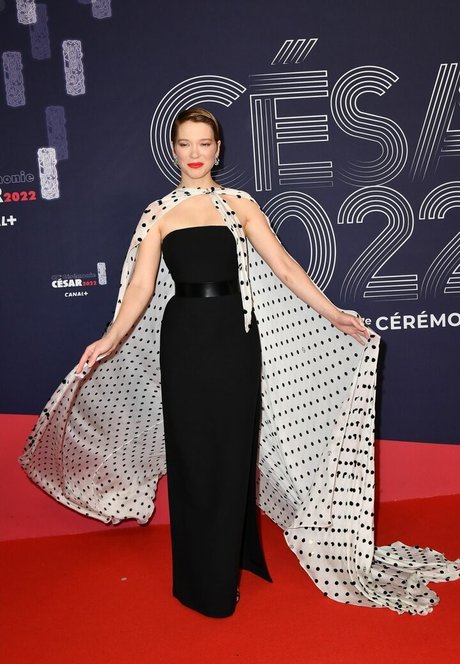 gloryhole wife onlyfans beautiful naked pictures