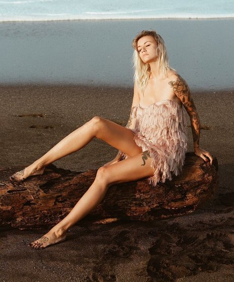 strip nude onlyfans best pictures