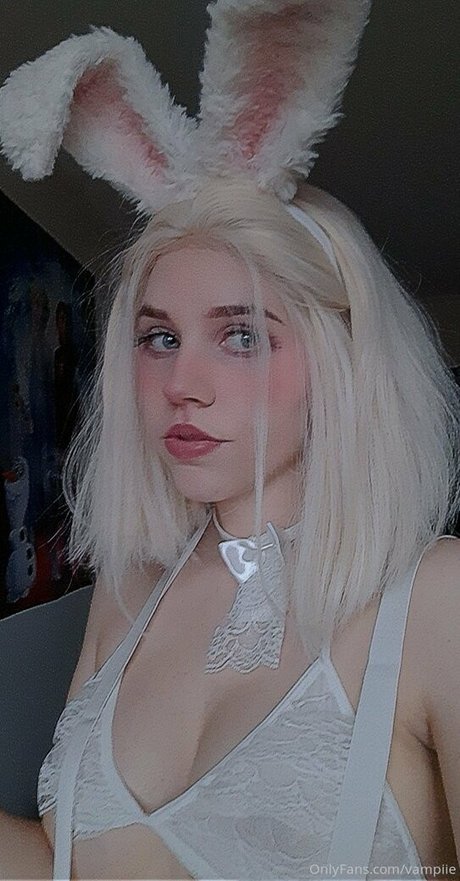 vampiie art model images